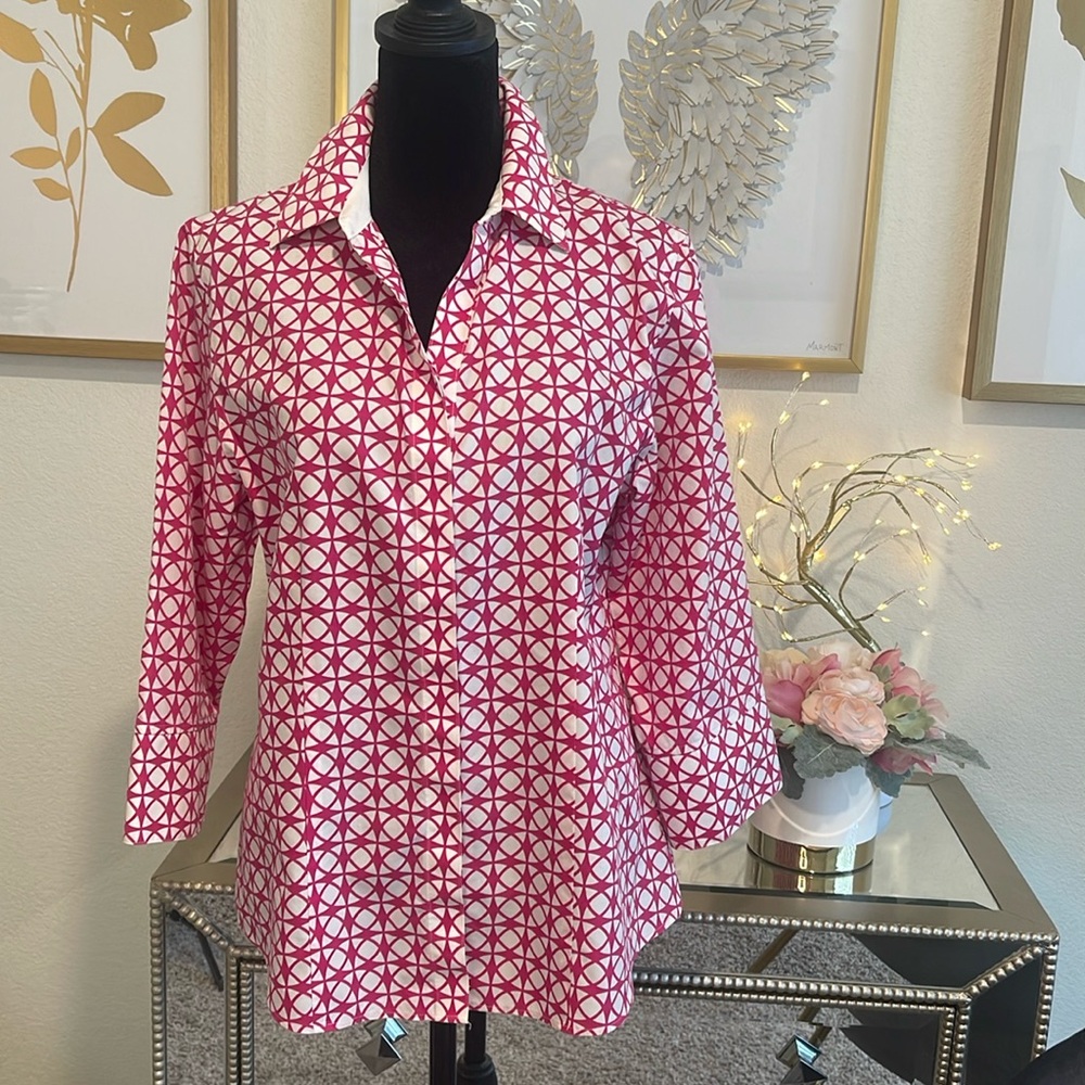 Chicos Sz 1 Medium Shirt No Iron 3/4 Sleeve Pink White Geometric Preppy Casual